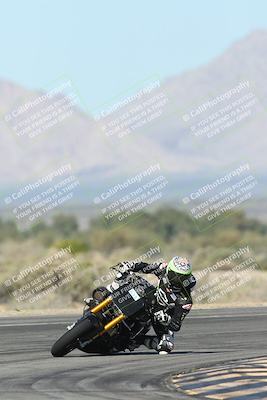 media/Jan-15-2026-Racers Edge (Thu) [[dfebeb70ab]]/2-A Group/Session 3 (Turn 16)/